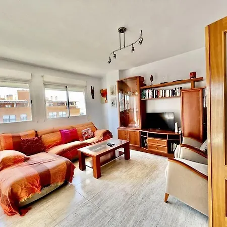 Spacious Near Plaza America Lejlighed Alicante