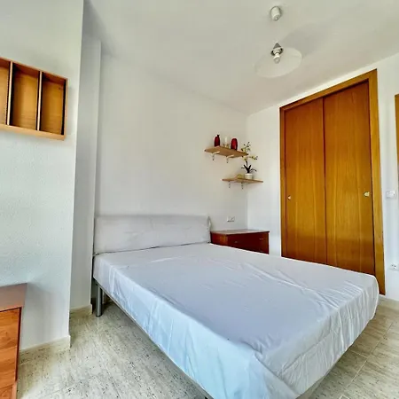 Spacious Near Plaza America 아파트 *