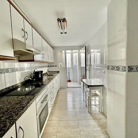 Lejlighed Spacious Near Plaza America Alicante